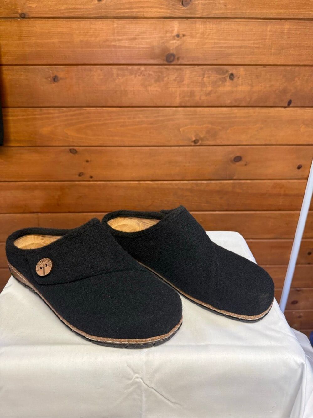 Earth Shoes Ezra Button Wrap Slip-On Clogs Sz 11WIDE Black NWOB